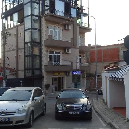 Hotel Italia Tirana Exterior photo